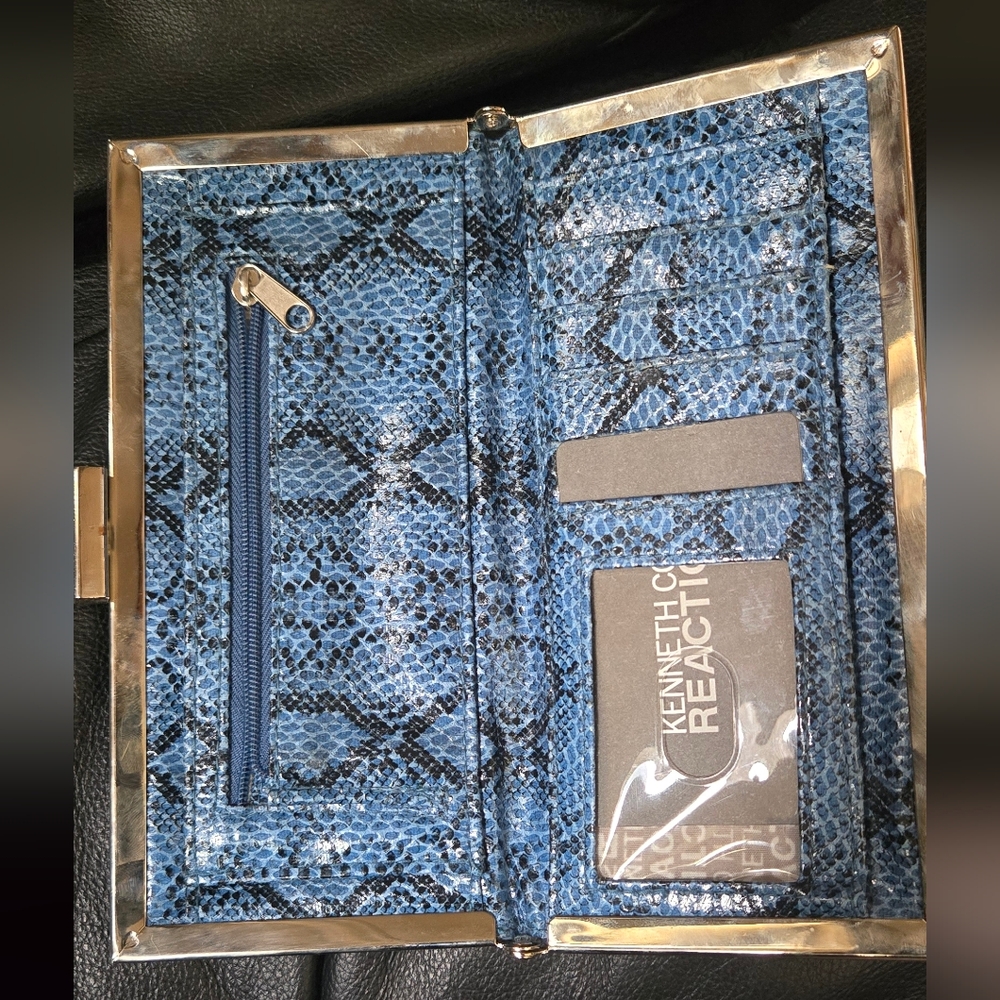 Kenneth Cole Reaction STUNNING Faux Blue Snakeskin & Chrome Wallet 7.5"×4" - Picture 5 of 9